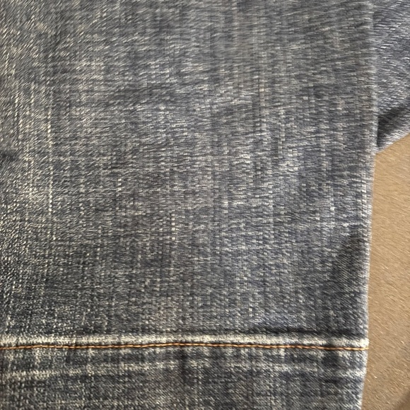 Kut gold label stevie straight with front leg seam details and slit. Size 6 - Picture 7 of 9